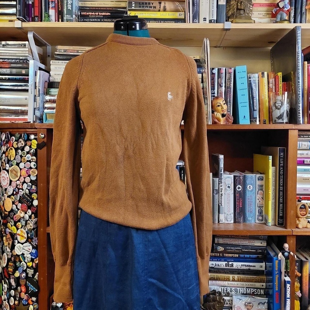 Vintage brown 100% cotton sweater.
